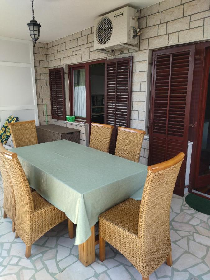 Zelena Oaza Apartment Novigrad Istria Buitenkant foto